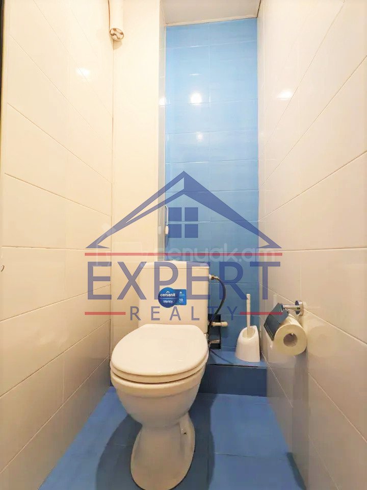 3 Սենյականոց Բնակարան Քարե Շենքում, 82քմ, 6/6 հարկ, Կապիտալ Վերանորոգված, Կահավորված, Արևկող