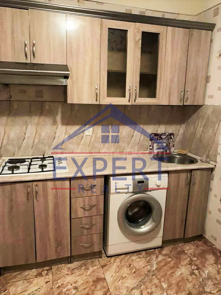 3 Սենյականոց Բնակարան, 60քմ, 3/9 հարկ, Նորմալ Վիճակում, Կահավորված