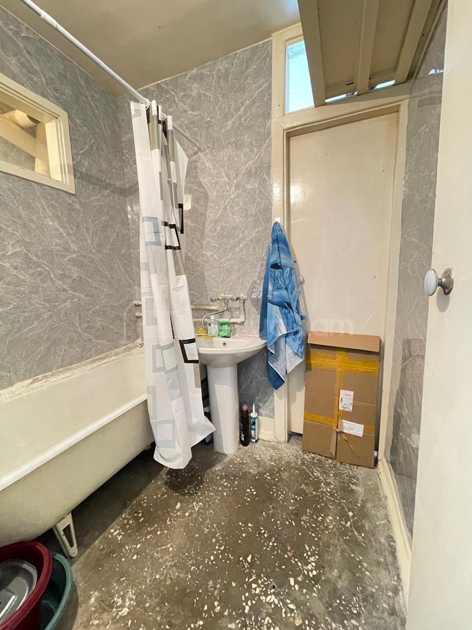 3 Սենյականոց Բնակարան Քարե Շենքում, 53քմ, 4/4 հարկ, Կոսմետիկ Վերանորոգված