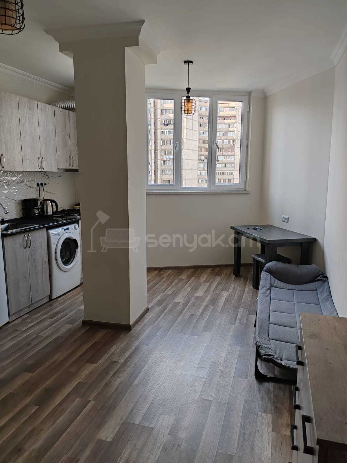 1 Սենյականոց Բնակարան Նորակառույցում, 30քմ, 11/16 հարկ, Կապիտալ Վերանորոգված