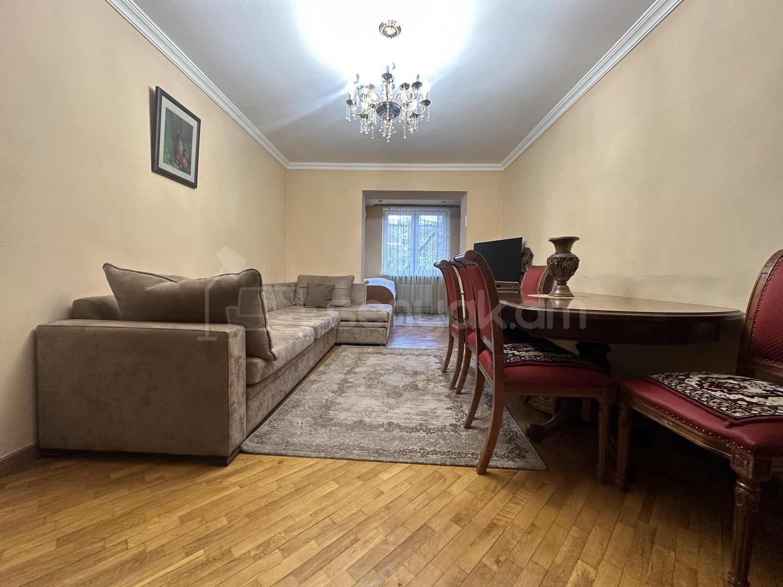 3 Սենյականոց Բնակարան Քարե Շենքում, 72քմ, 4/5 հարկ, Կապիտալ Վերանորոգված