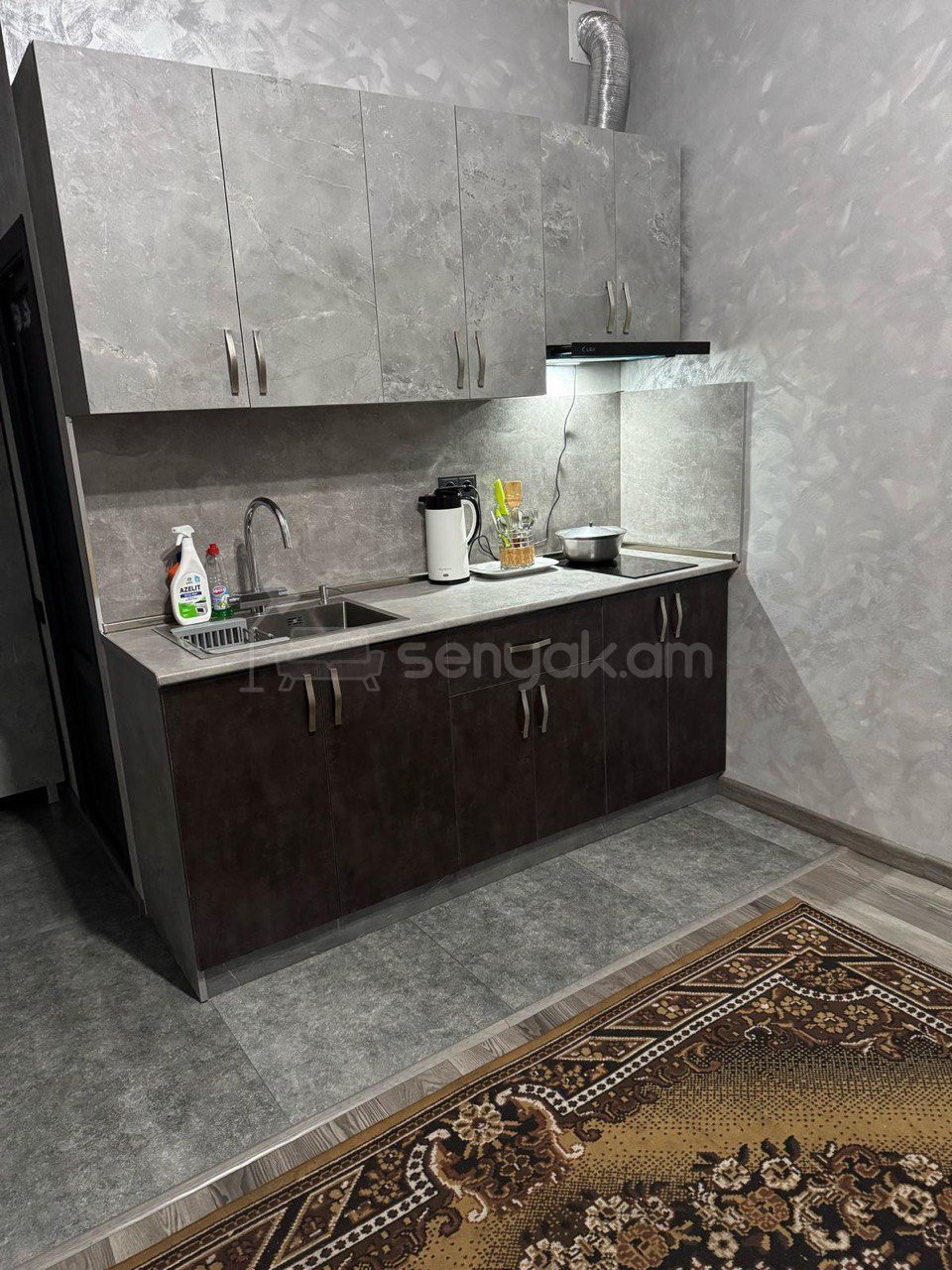 1 Սենյականոց Բնակարան Քարե Շենքում, 50քմ, 1/1 հարկ, Կապիտալ Վերանորոգված, Կահավորված