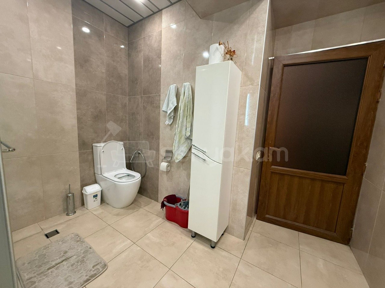 3 Սենյականոց Բնակարան, 105քմ, 11/16 հարկ, Կապիտալ Վերանորոգված, Կահավորված