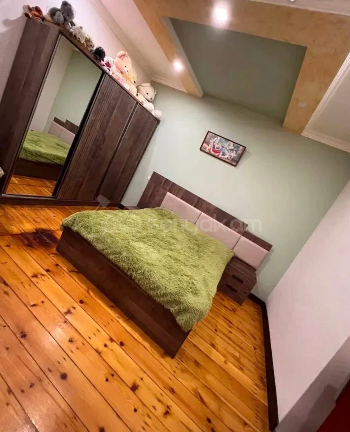 3 Սենյականոց Սեփական Տուն, 120քմ, Նորմալ Վիճակում