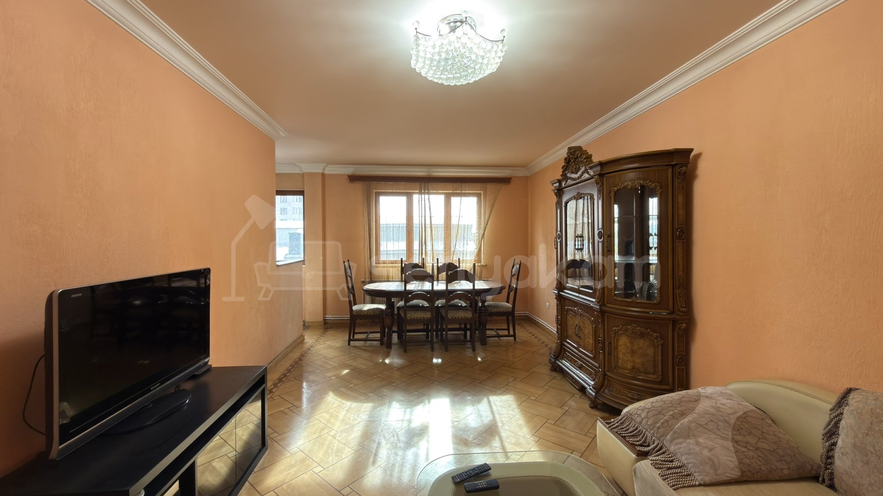 3 Սենյականոց Բնակարան Քարե Շենքում, 73քմ, 3/5 հարկ, Կապիտալ Վերանորոգված