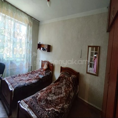 2 Սենյականոց Բնակարան Քարե Շենքում, 55քմ, 5/5 հարկ, Կոսմետիկ Վերանորոգված, Կահավորված, Արևկող