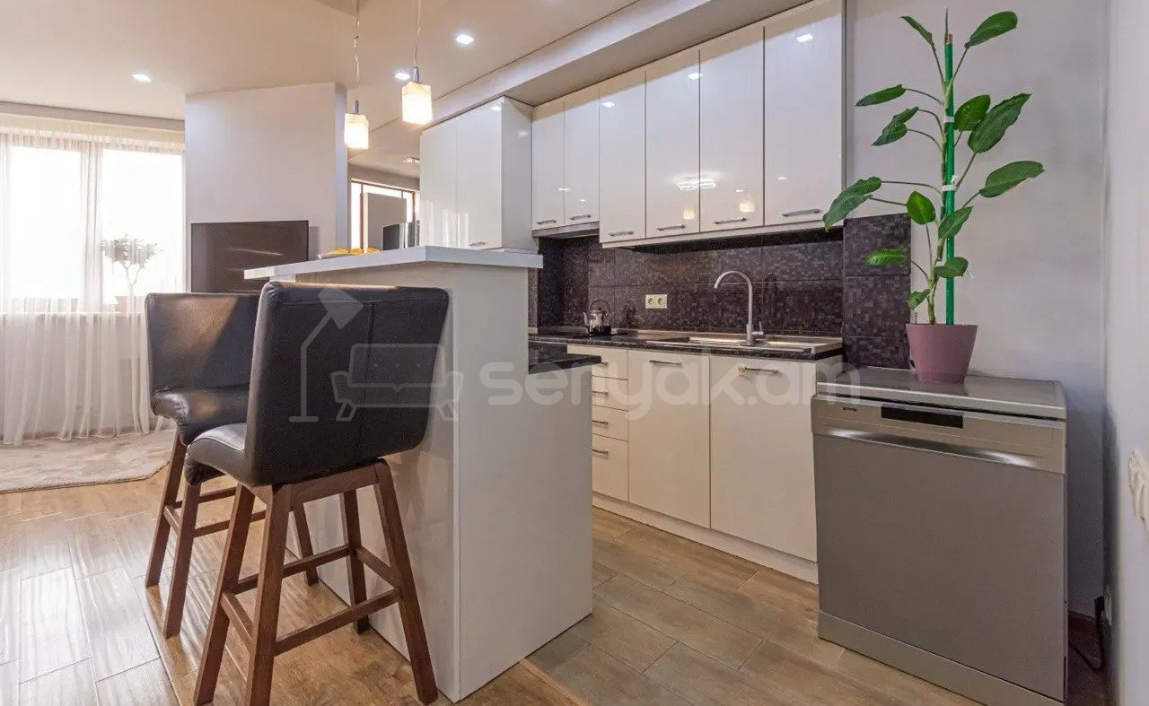 3 Սենյականոց Բնակարան, 76քմ, 7/16 հարկ, Կապիտալ Վերանորոգված