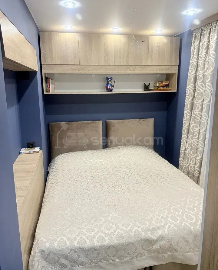 3 Սենյականոց Բնակարան Քարե Շենքում, 55քմ, 3/4 հարկ, Դիզայներական Վերանորոգված