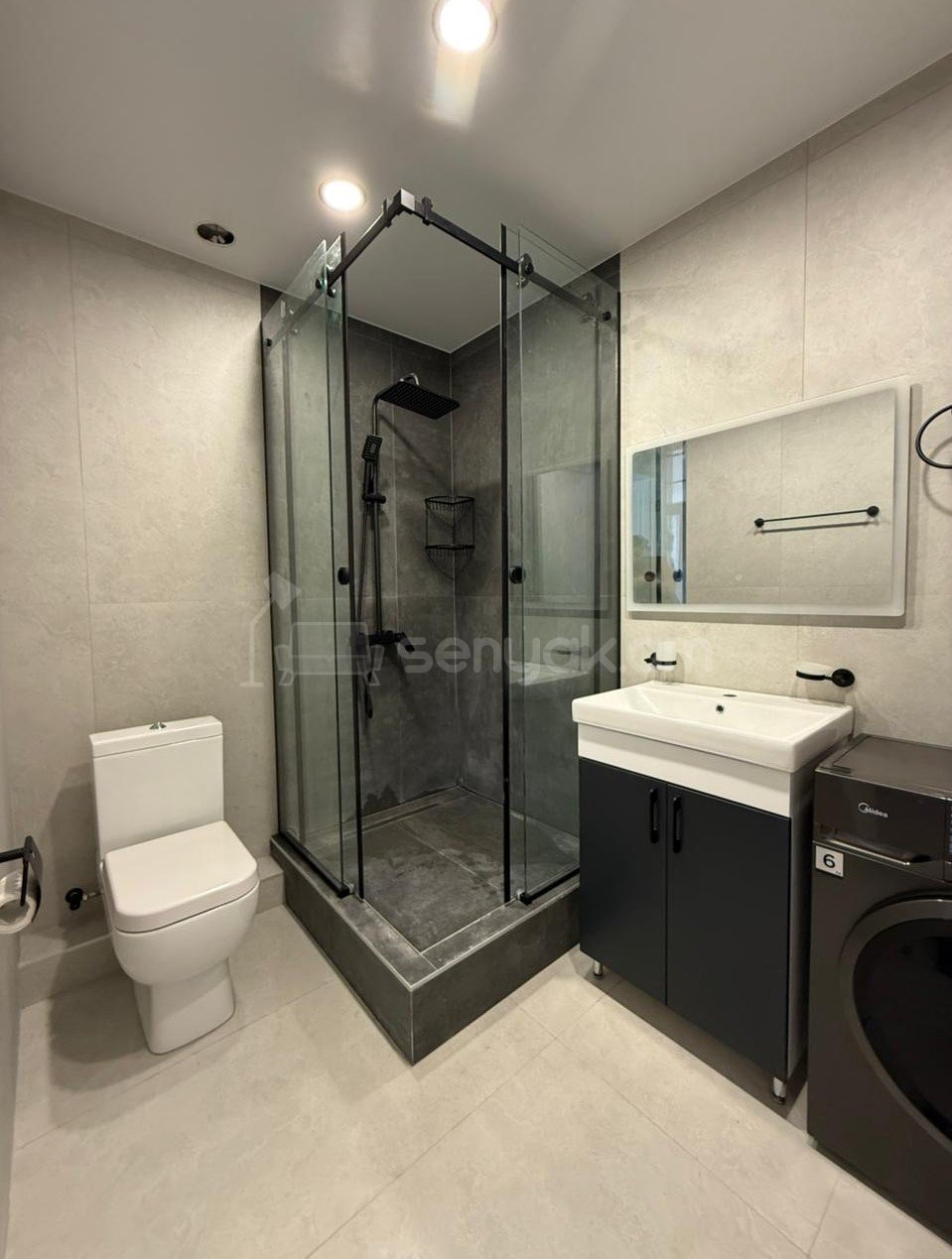 2 Սենյականոց Բնակարան, 38քմ, 7/9 հարկ, Դիզայներական Վերանորոգված