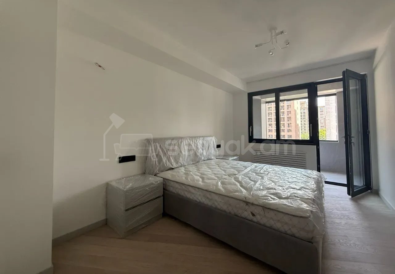 4 Սենյականոց Բնակարան Նորակառույցում, 125քմ, 8/13 հարկ, Դիզայներական Վերանորոգված