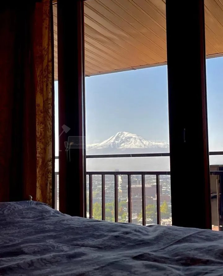 4 Սենյականոց Բնակարան Նորակառույցում, 170քմ, 3/3 հարկ, Դիզայներական Վերանորոգված