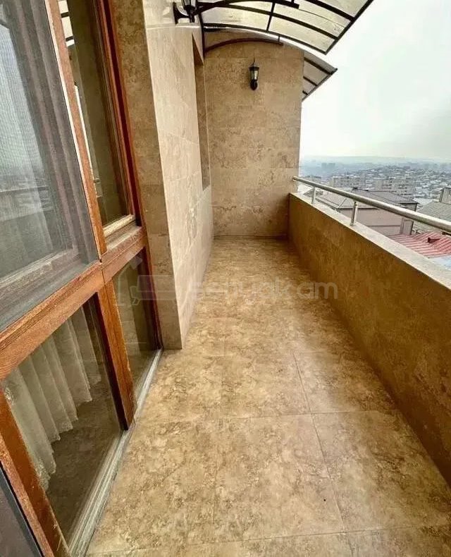 4 Սենյականոց Բնակարան Նորակառույցում, 170քմ, 3/3 հարկ, Դիզայներական Վերանորոգված