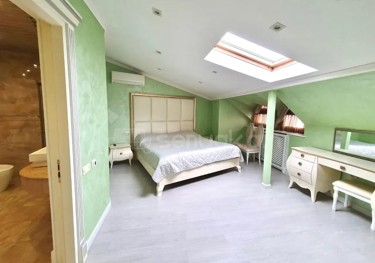 4 Սենյականոց Բնակարան Նորակառույցում, 170քմ, 3/3 հարկ, Դիզայներական Վերանորոգված