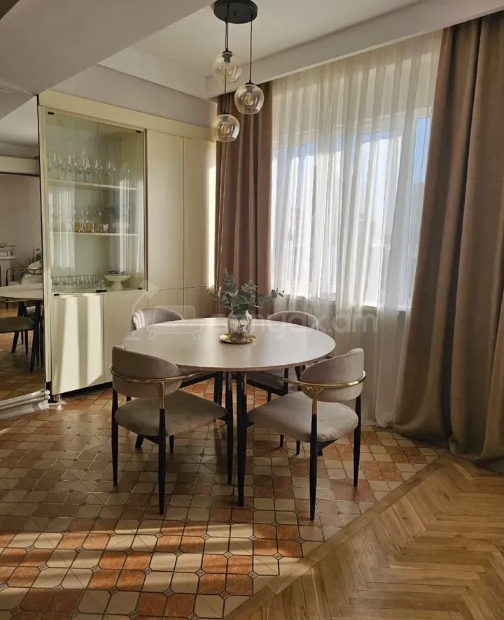 3 Սենյականոց Բնակարան, 100քմ, 6/10 հարկ, Կապիտալ Վերանորոգված