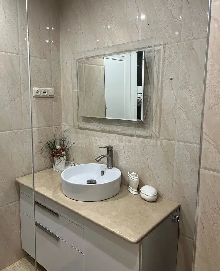 3 Սենյականոց Բնակարան, 100քմ, 6/10 հարկ, Կապիտալ Վերանորոգված