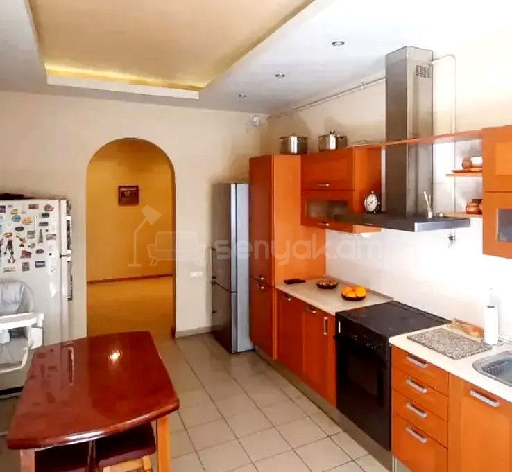 5 Սենյականոց Բնակարան Նորակառույցում, 185քմ, 5/9 հարկ, Կապիտալ Վերանորոգված