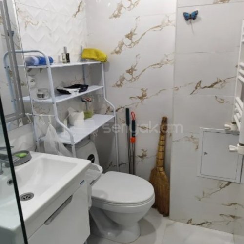 2 Սենյականոց Բնակարան Քարե Շենքում, 40քմ, 1/4 հարկ, Կապիտալ Վերանորոգված, Կահավորված, Արևկող