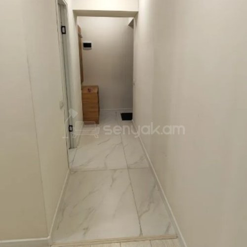 2 Սենյականոց Բնակարան Քարե Շենքում, 40քմ, 1/4 հարկ, Կապիտալ Վերանորոգված, Կահավորված, Արևկող