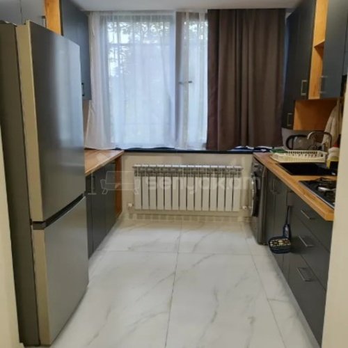 2 Սենյականոց Բնակարան Քարե Շենքում, 40քմ, 1/4 հարկ, Կապիտալ Վերանորոգված, Կահավորված, Արևկող