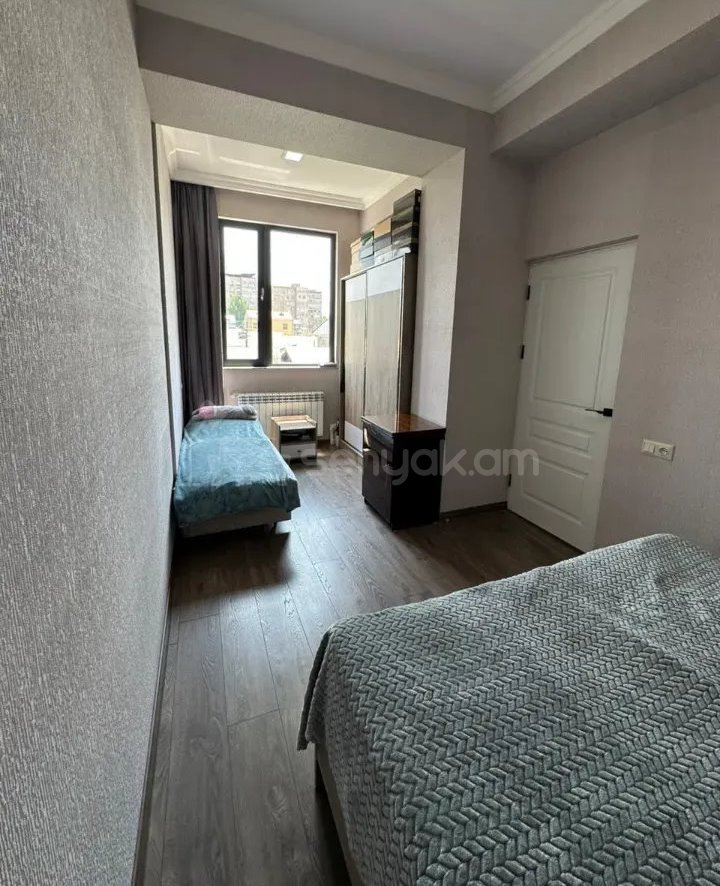 3 Սենյականոց Բնակարան Նորակառույցում, 78քմ, 3/4 հարկ, Դիզայներական Վերանորոգված