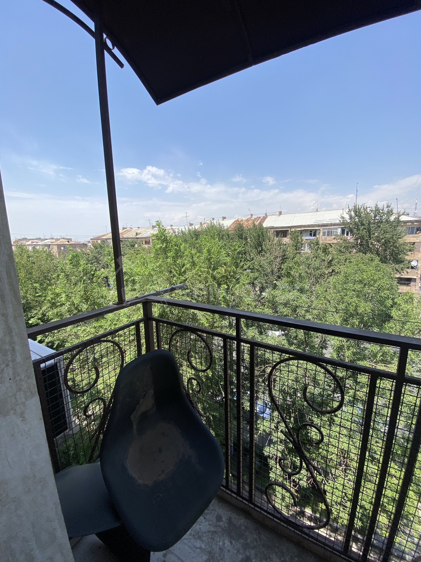 2 Սենյականոց Բնակարան Քարե Շենքում, 45քմ, 5/5 հարկ, Դիզայներական Վերանորոգված, Կահավորված, Արևկող