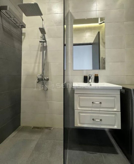 2 Սենյականոց Բնակարան Նորակառույցում, 65քմ, 12/17 հարկ, Դիզայներական Վերանորոգված, Կահավորված