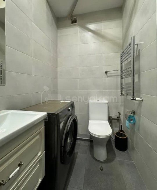 2 Սենյականոց Բնակարան Նորակառույցում, 65քմ, 12/17 հարկ, Դիզայներական Վերանորոգված, Կահավորված