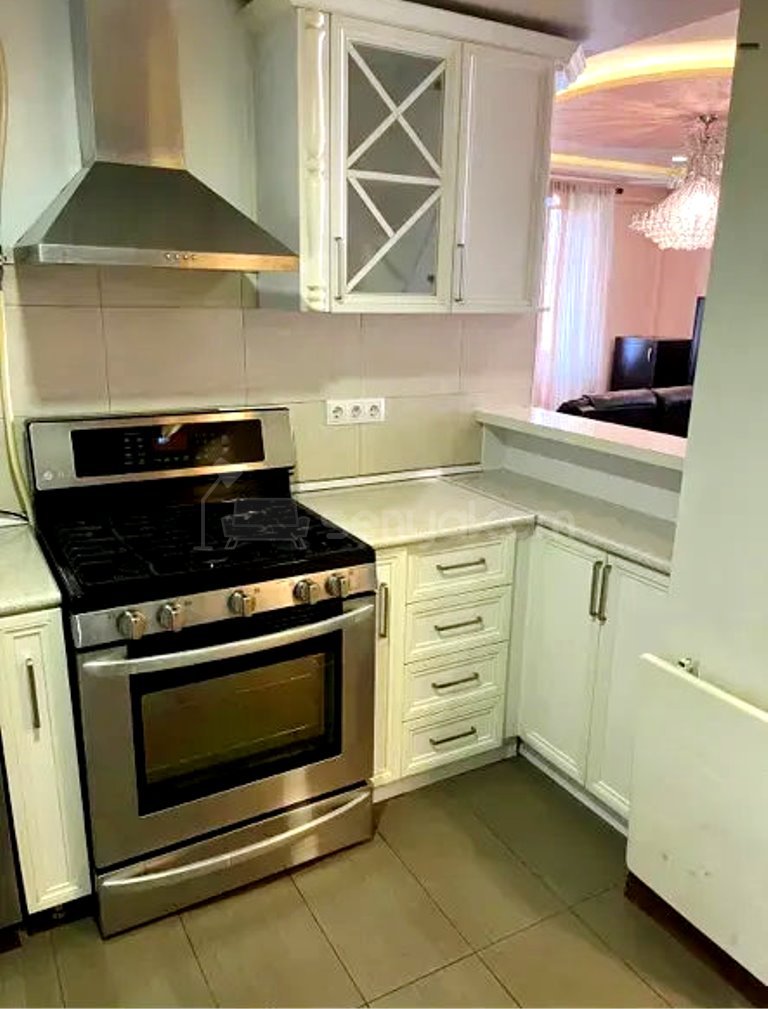 3 Սենյականոց Բնակարան, 108քմ, 8/13 հարկ, Կապիտալ Վերանորոգված