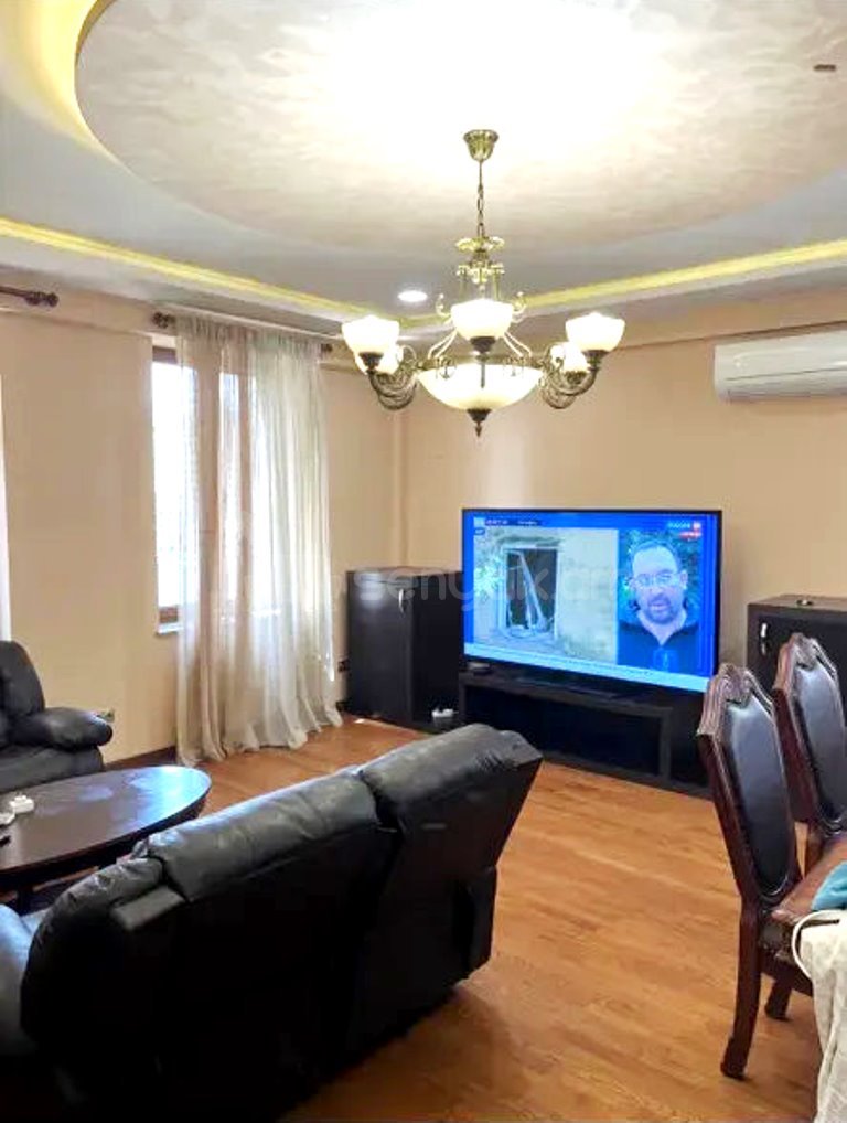 3 Սենյականոց Բնակարան, 108քմ, 8/13 հարկ, Կապիտալ Վերանորոգված