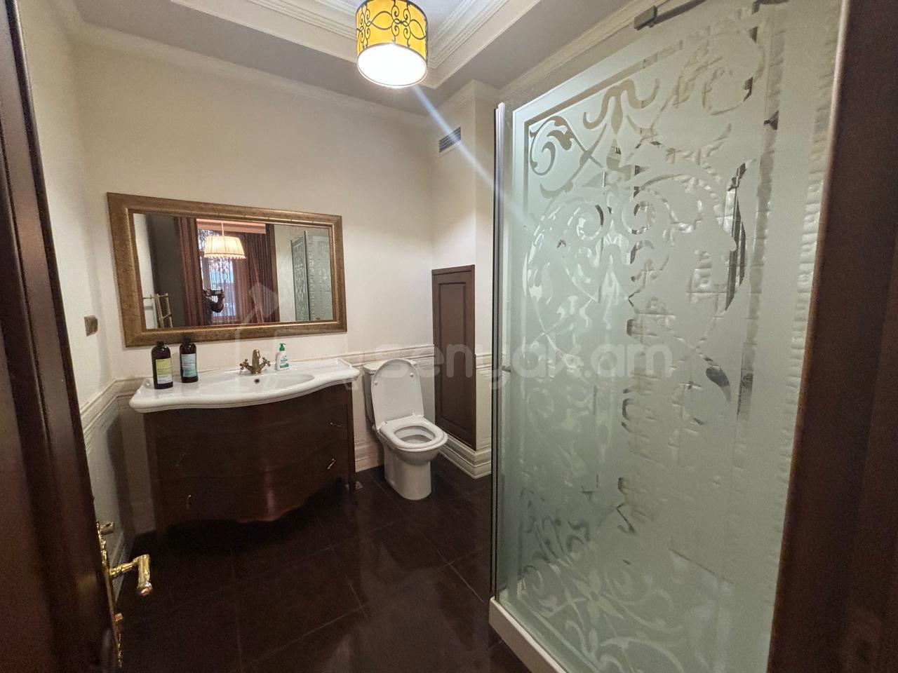 6 Սենյականոց Բնակարան, 140քմ, 1/3 հարկ, Կապիտալ Վերանորոգված