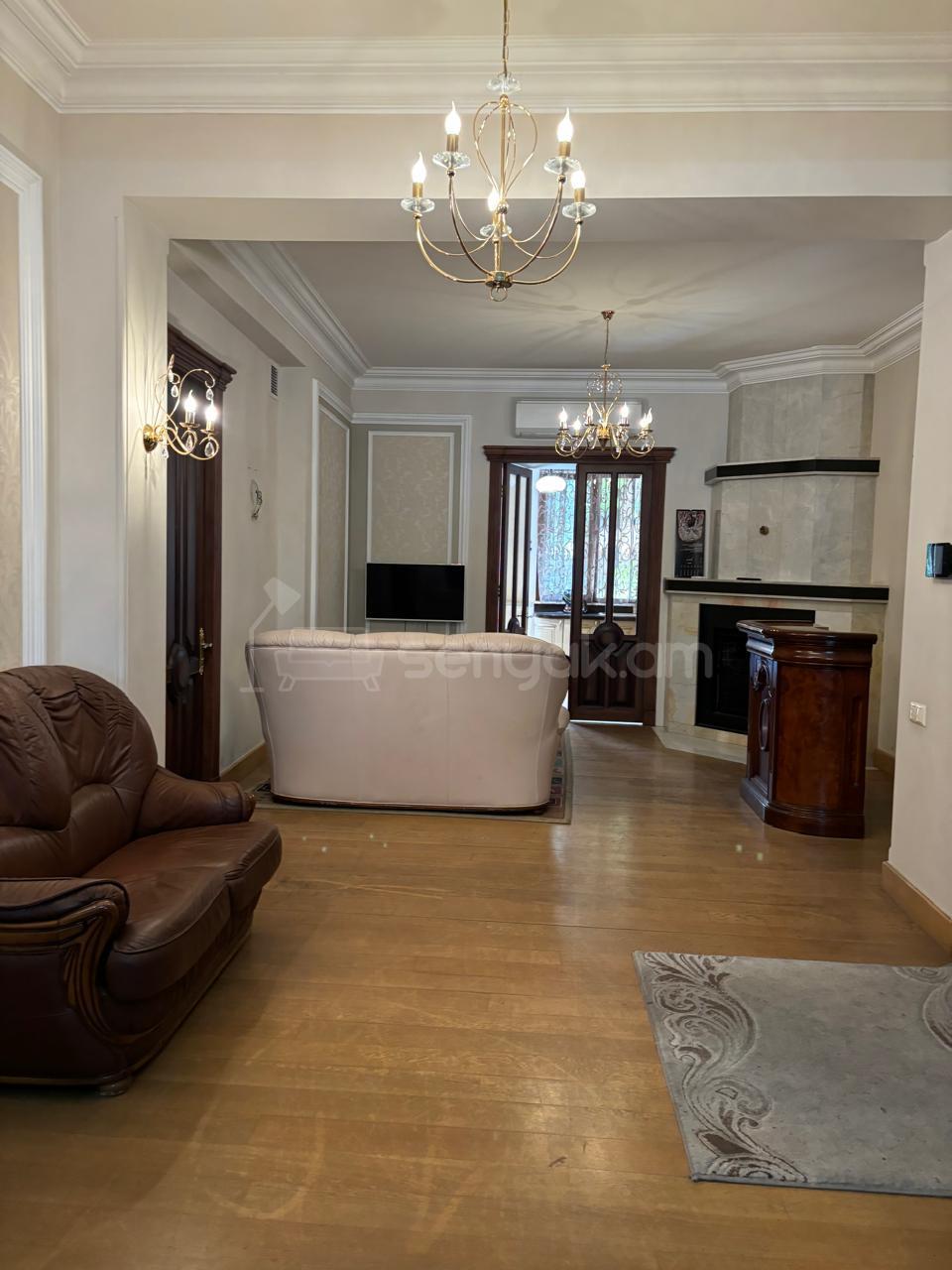 6 Սենյականոց Բնակարան, 140քմ, 1/3 հարկ, Կապիտալ Վերանորոգված