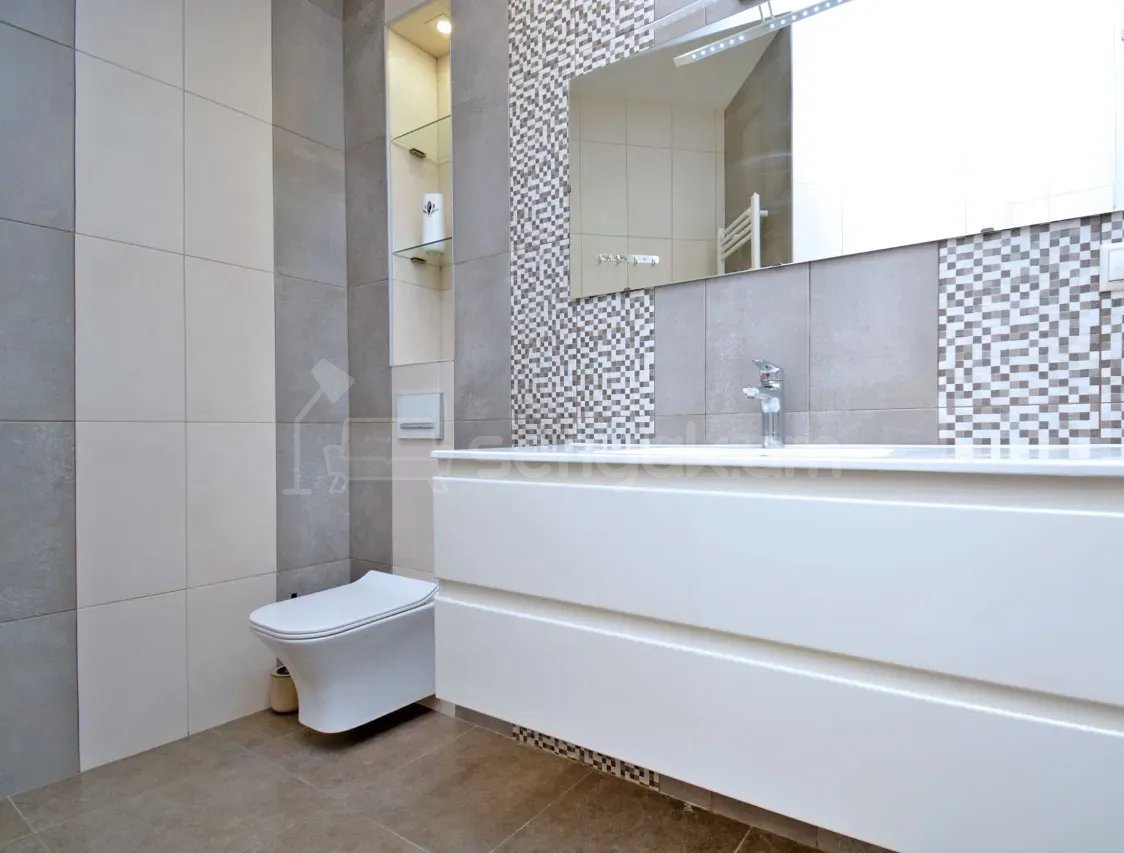 4 Սենյականոց Բնակարան Նորակառույցում, 144քմ, 1/6 հարկ, Կապիտալ Վերանորոգված