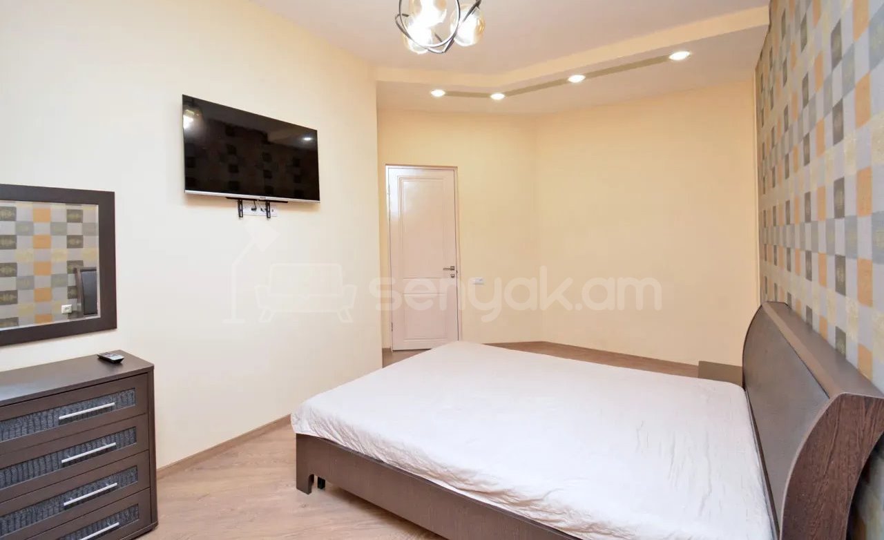 4 Սենյականոց Բնակարան Նորակառույցում, 144քմ, 1/6 հարկ, Կապիտալ Վերանորոգված