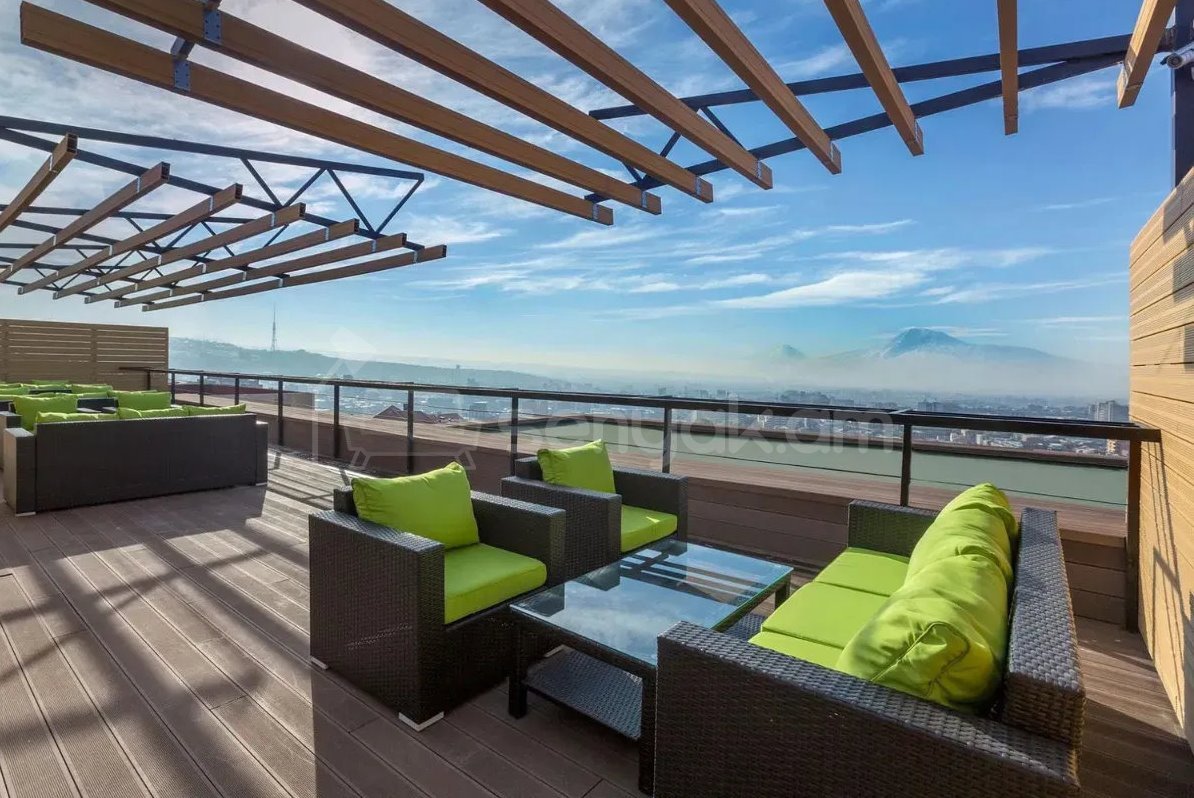 4 Սենյականոց Բնակարան Նորակառույցում, 144քմ, 1/6 հարկ, Կապիտալ Վերանորոգված