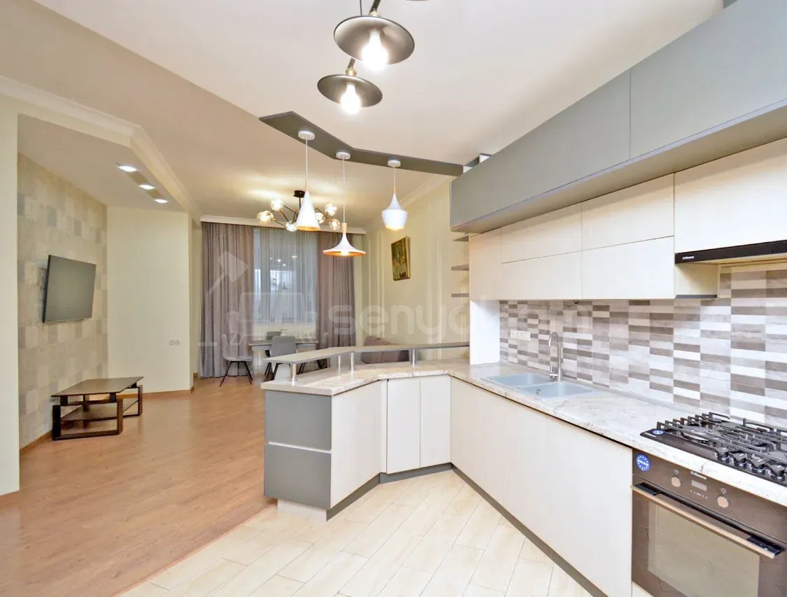 4 Սենյականոց Բնակարան Նորակառույցում, 144քմ, 1/6 հարկ, Կապիտալ Վերանորոգված