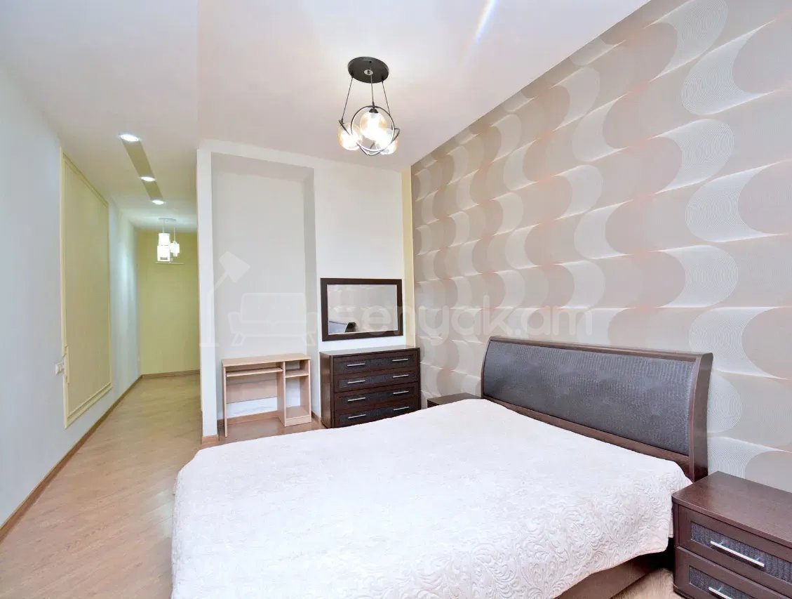 4 Սենյականոց Բնակարան Նորակառույցում, 144քմ, 1/6 հարկ, Կապիտալ Վերանորոգված