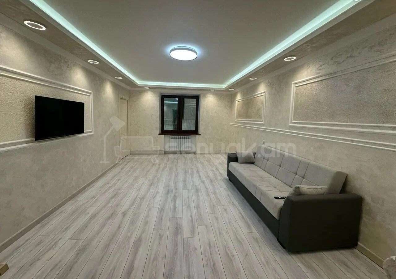 2 Սենյականոց Բնակարան Քարե Շենքում, 57քմ, 1/5 հարկ, Կապիտալ Վերանորոգված