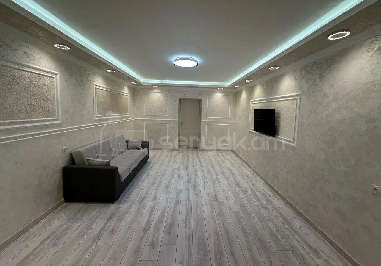 2 Սենյականոց Բնակարան Քարե Շենքում, 57քմ, 1/5 հարկ, Կապիտալ Վերանորոգված