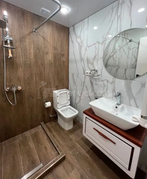 2 Սենյականոց Բնակարան, 49քմ, 5/9 հարկ, Դիզայներական Վերանորոգված