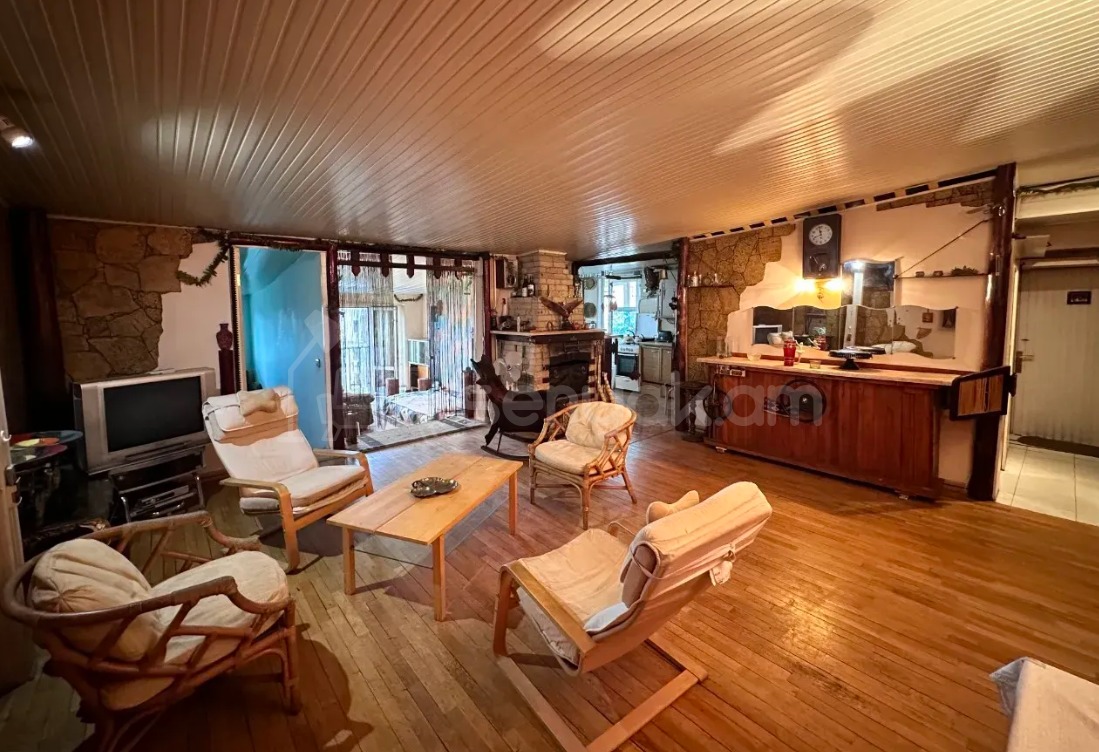 4 Սենյականոց Բնակարան Քարե Շենքում, 124քմ, 5/5 հարկ, Կապիտալ Վերանորոգված