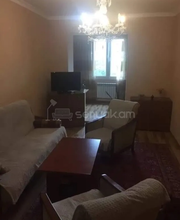 3 Սենյականոց Բնակարան Քարե Շենքում, 70քմ, 2/4 հարկ, Կապիտալ Վերանորոգված