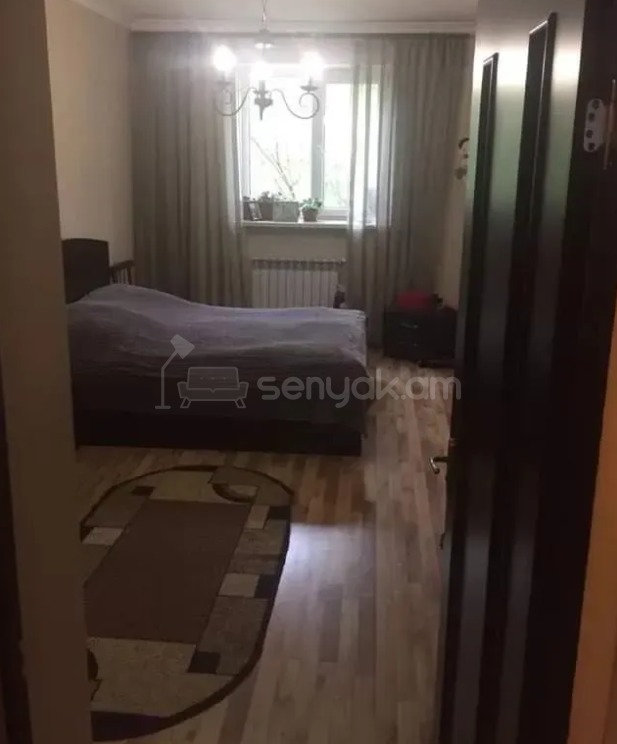 3 Սենյականոց Բնակարան Քարե Շենքում, 70քմ, 2/4 հարկ, Կապիտալ Վերանորոգված