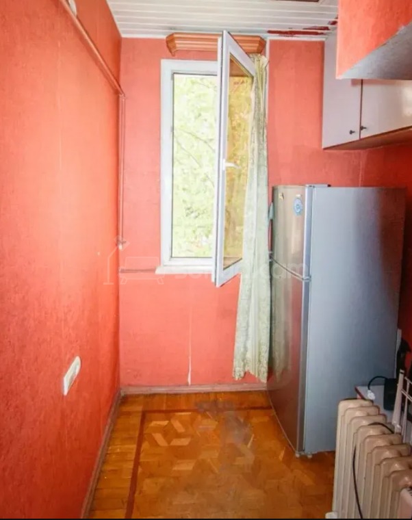 1 Սենյականոց Բնակարան Քարե Շենքում, 48քմ, 4/5 հարկ, Կոսմետիկ Վերանորոգված