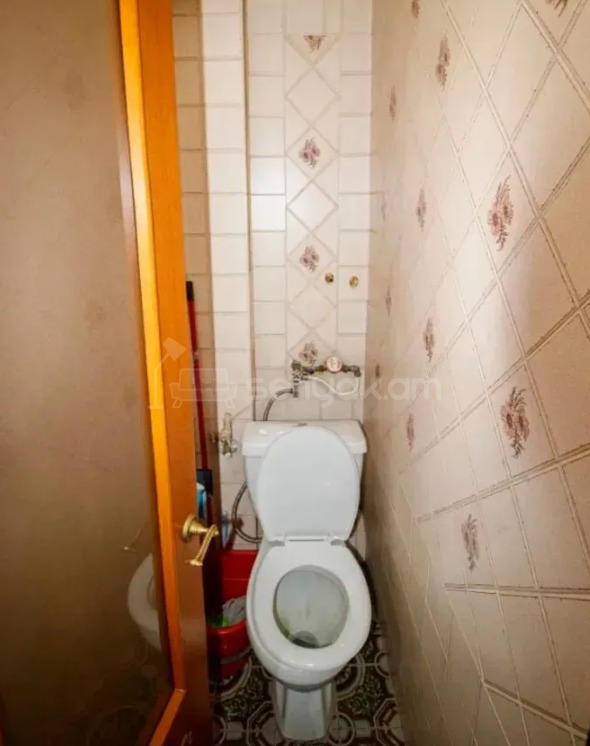 1 Սենյականոց Բնակարան Քարե Շենքում, 48քմ, 4/5 հարկ, Կոսմետիկ Վերանորոգված