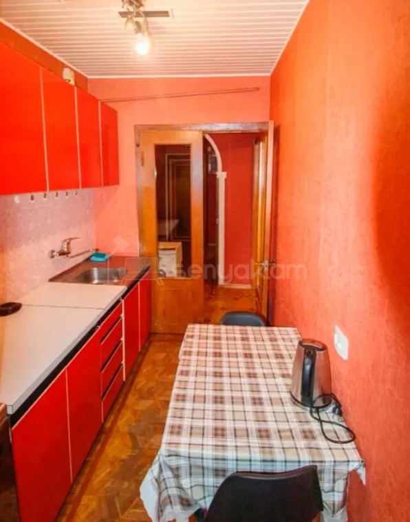 1 Սենյականոց Բնակարան Քարե Շենքում, 48քմ, 4/5 հարկ, Կոսմետիկ Վերանորոգված