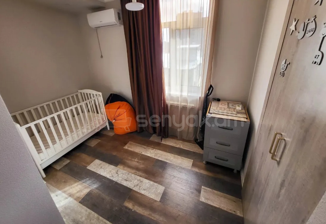 2 Սենյականոց Բնակարան Քարե Շենքում, 58քմ, 2/5 հարկ, Դիզայներական Վերանորոգված