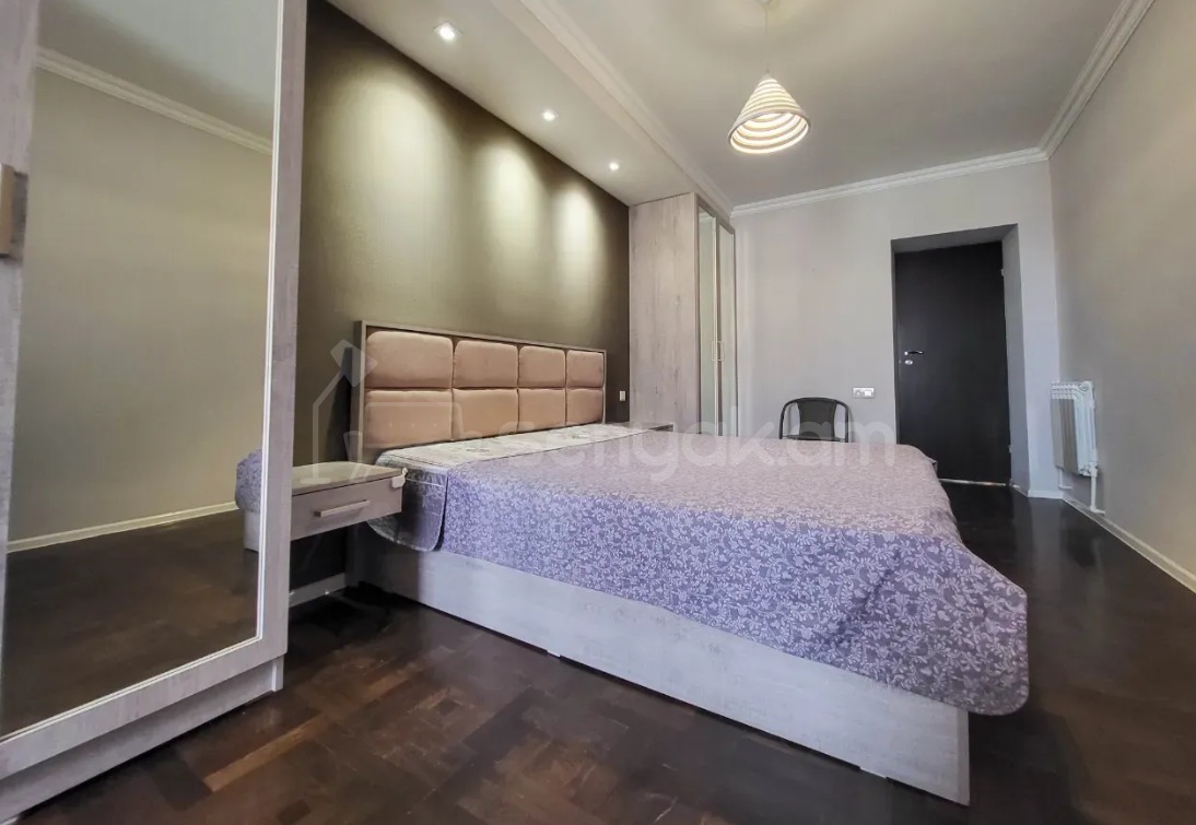 2 Սենյականոց Բնակարան Քարե Շենքում, 58քմ, 2/5 հարկ, Դիզայներական Վերանորոգված