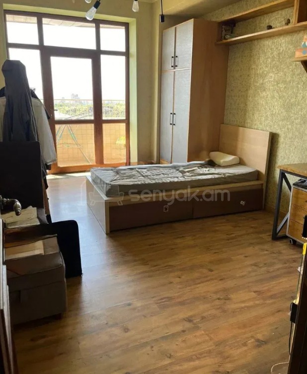 4 Սենյականոց Բնակարան Նորակառույցում, 146քմ, 6/9 հարկ, Կապիտալ Վերանորոգված