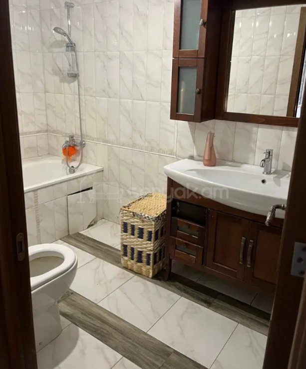 4 Սենյականոց Բնակարան Նորակառույցում, 146քմ, 6/9 հարկ, Կապիտալ Վերանորոգված