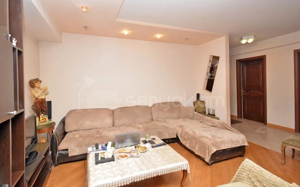 3 Սենյականոց Բնակարան, 60քմ, 8/16 հարկ, Կապիտալ Վերանորոգված